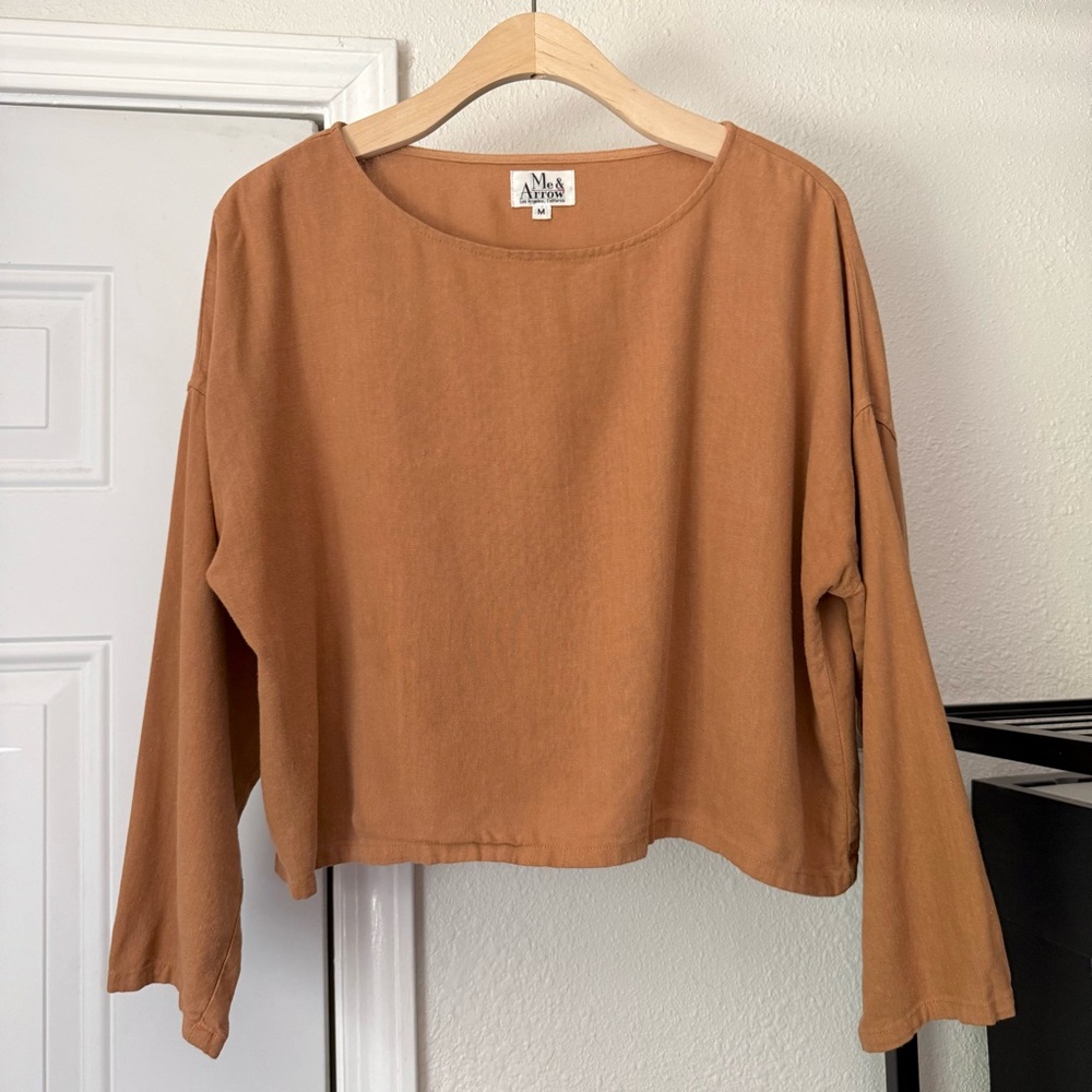 ME & ARROW rust orange tan boat neck boxy cropped long sleeve top blouse‎ shirt